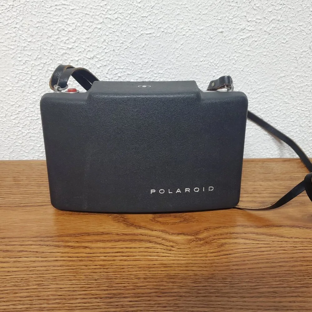 Vintage Electronics - Camera - Polaroid Automatic 250 Land Camera